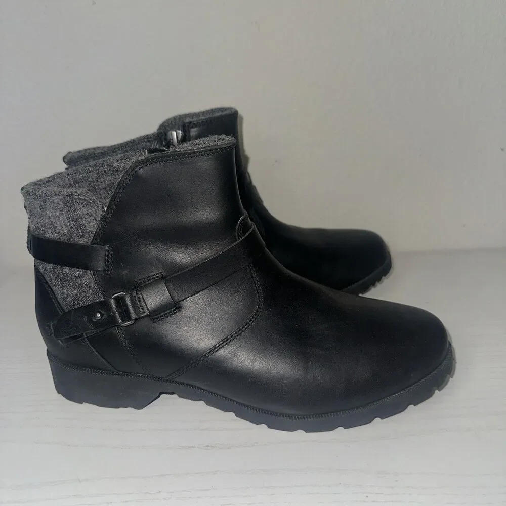 Teva Womens Size 9 US Black Leather Waterproof  Zip Up Biker Boots